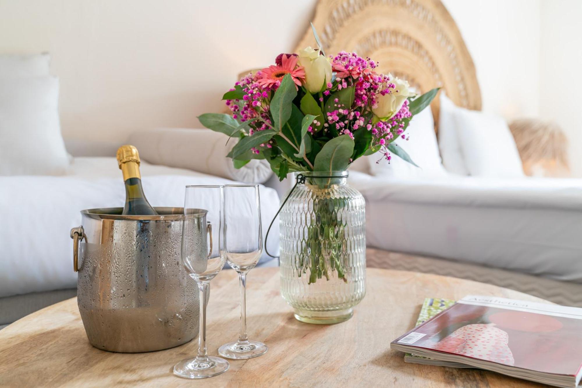 La Finca Hotel & Spa Париж Екстериор снимка