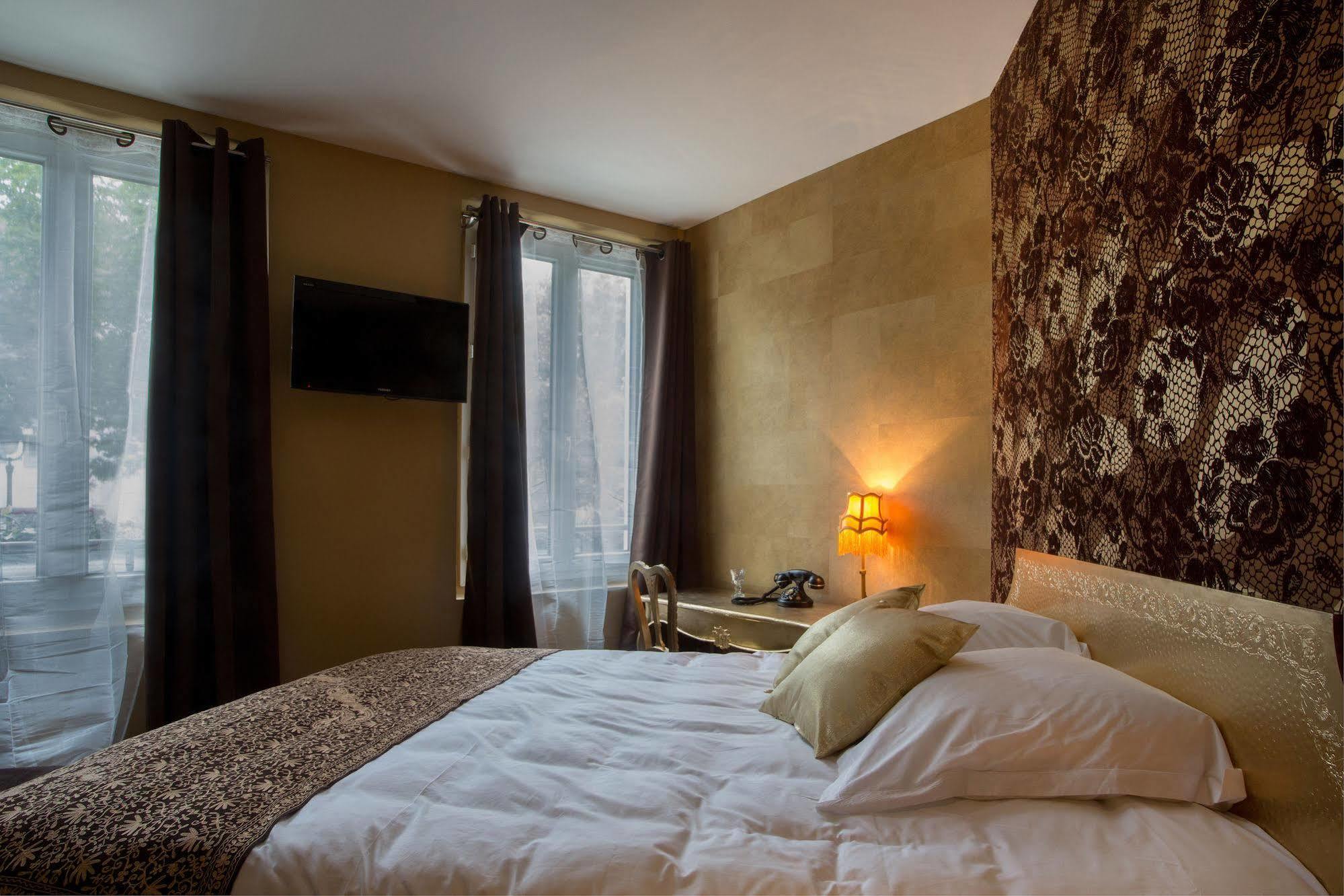 La Finca Hotel & Spa Париж Екстериор снимка